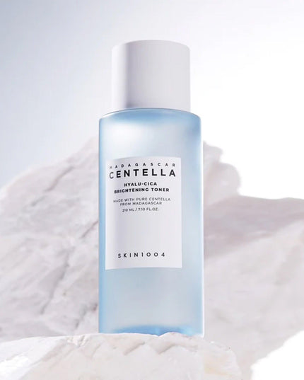 SKIN1004 Madagascar Centella Hyalu-Cica Brightening Toner 210ml