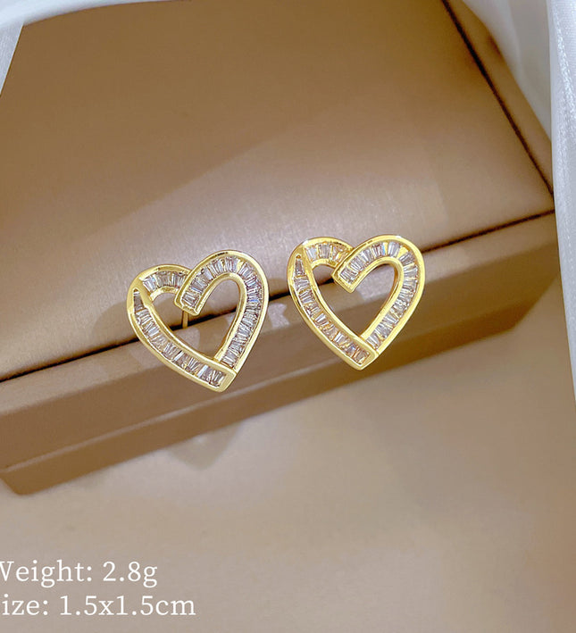 Everheart Gold Crystal Heart Earrings