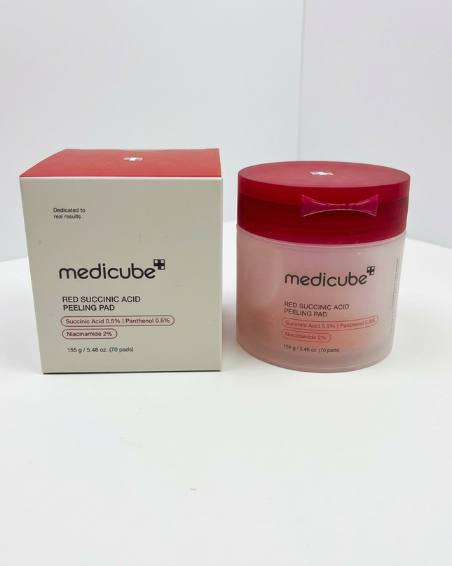 Medicube Red Succinic Acid Peeling Pad